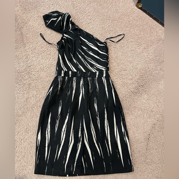 Ladies junior THE LIMITED one-shoulder mini dress - Picture 8 of 9